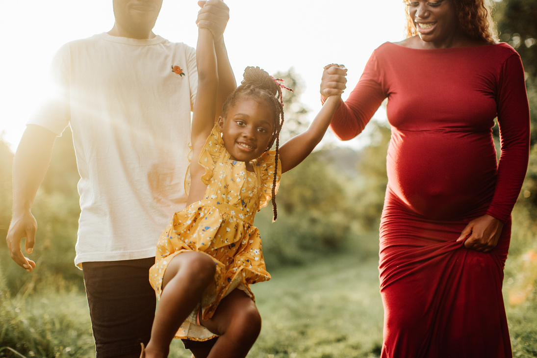 Maternity and Family Photoshoot Outdoors 